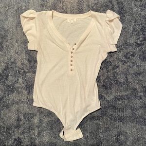 Bohme Bodysuit with Buttons and Piluffed Sleeves, size Small